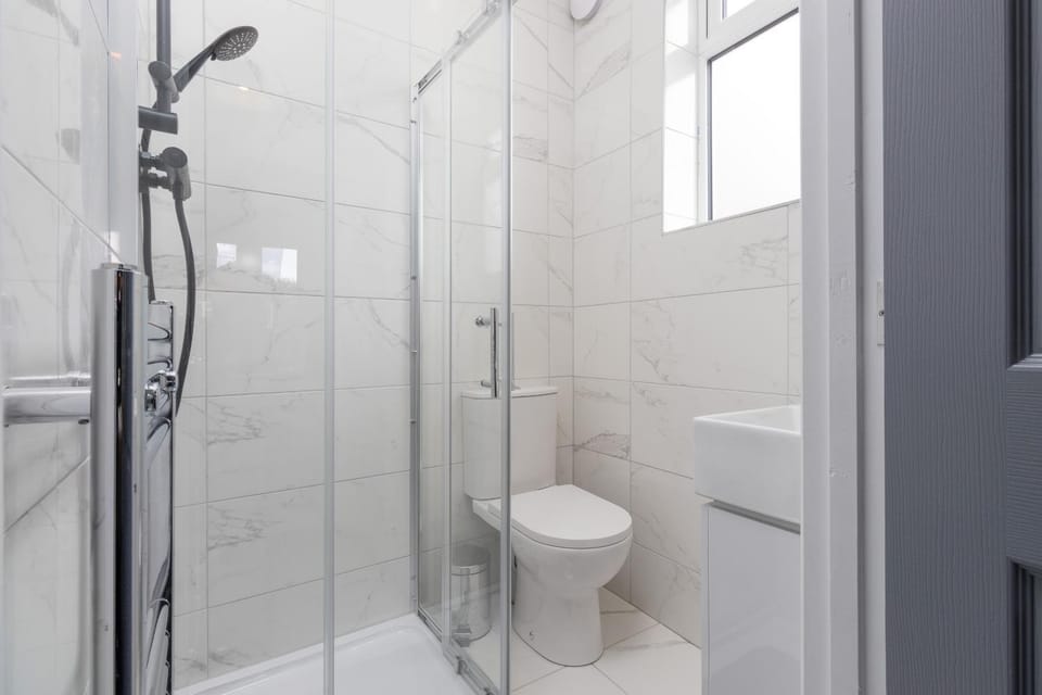 Shower, Toilet, Bathroom, bidet