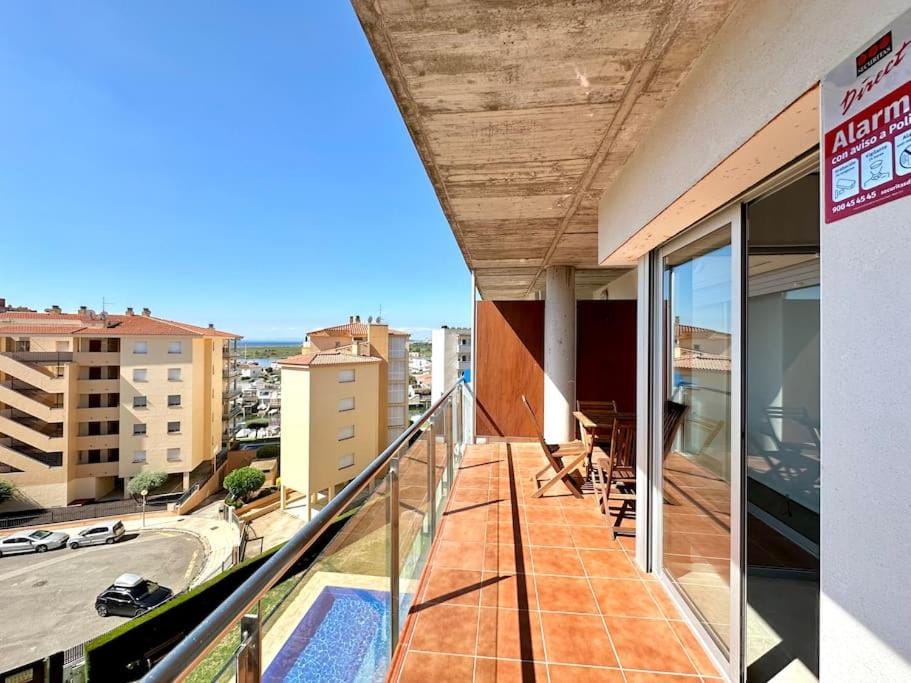 V019 - Mestral 1 Apartment in Roses