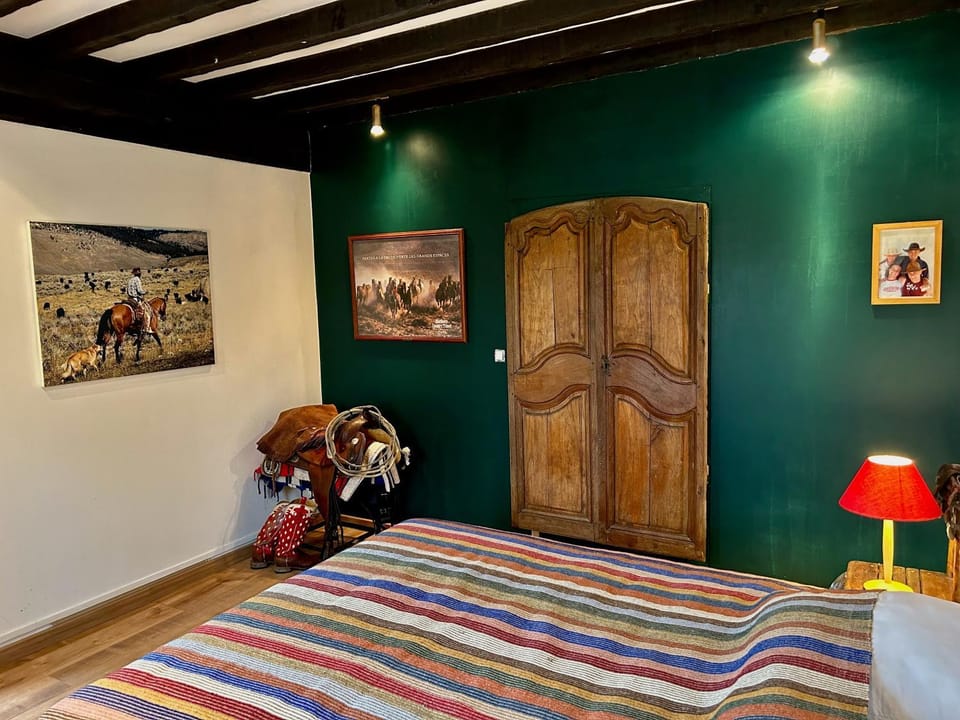 Living room, Bedroom