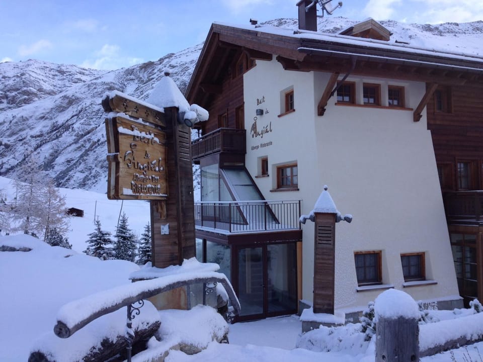 Property building, Winter, Mountain view
