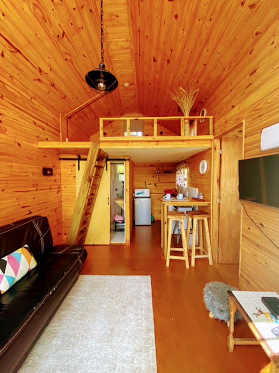 TV and multimedia, Dining area
