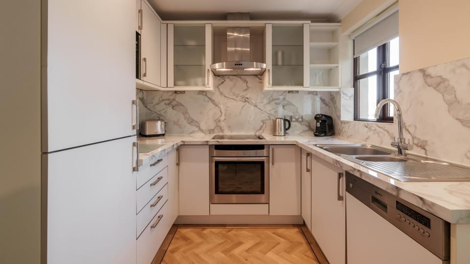 Kitchen or kitchenette, dishwasher, pet friendly, stove