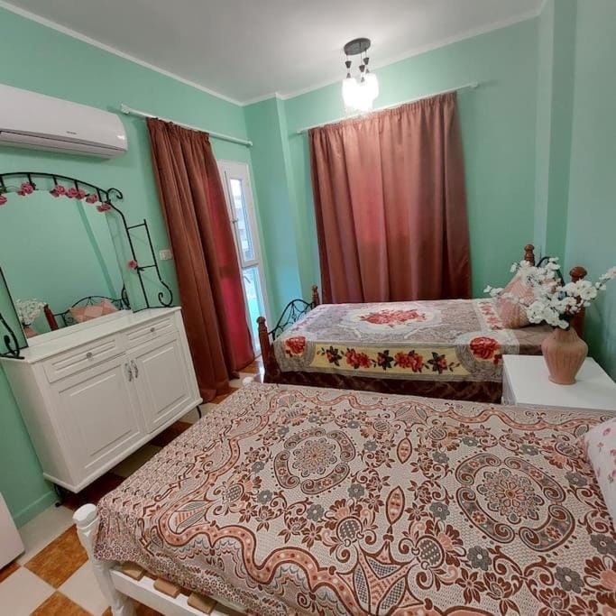Spacious coral flat 2 bedrooms and 3 balconies Apartment in Red Sea Governorate