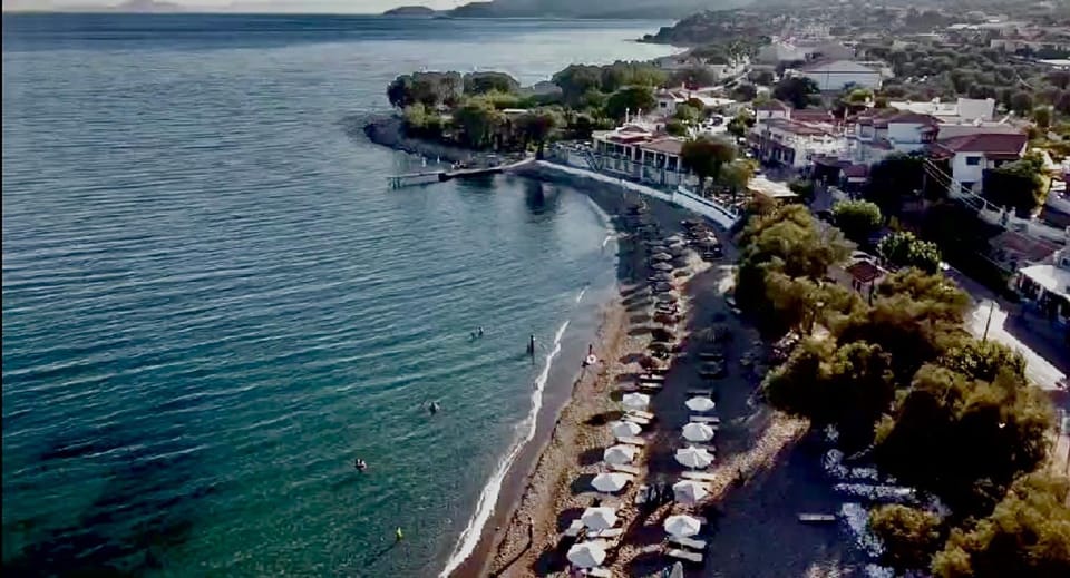 Nearby landmark, Day, Neighbourhood, Natural landscape, Bird's eye view, Beach, City view, Sea view, Street view, Location