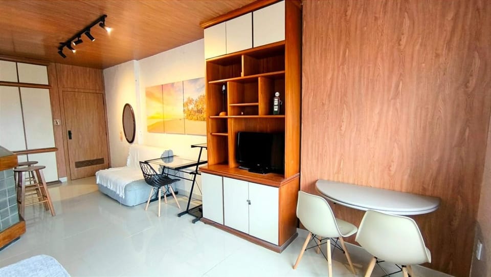 TV and multimedia, Living room, Dining area