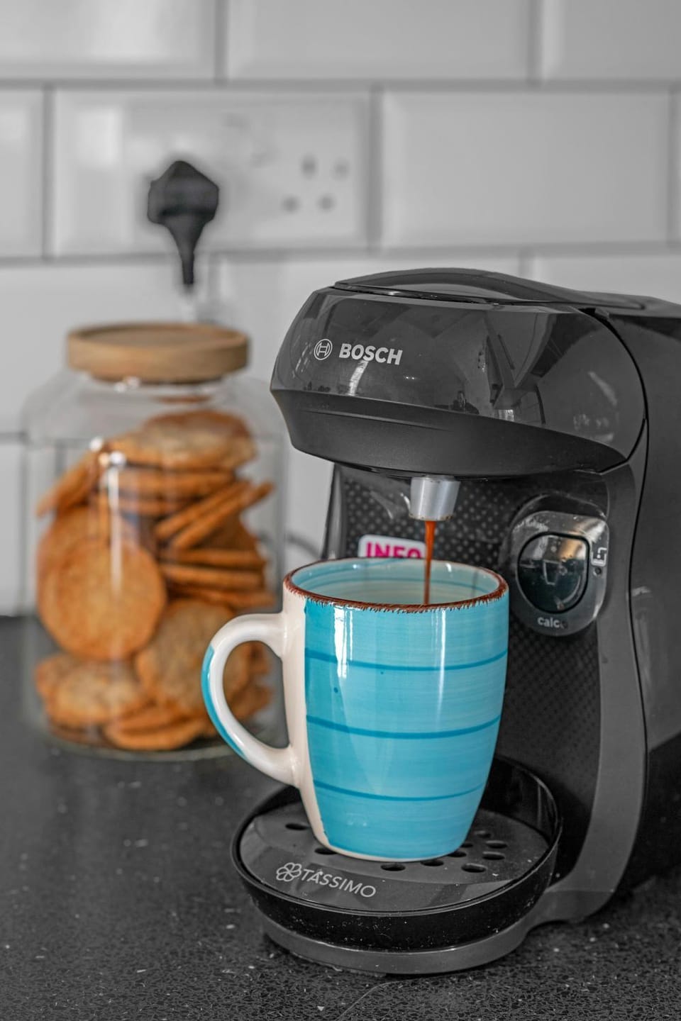 Coffee/tea facilities, Kitchen or kitchenette, Food and drinks
