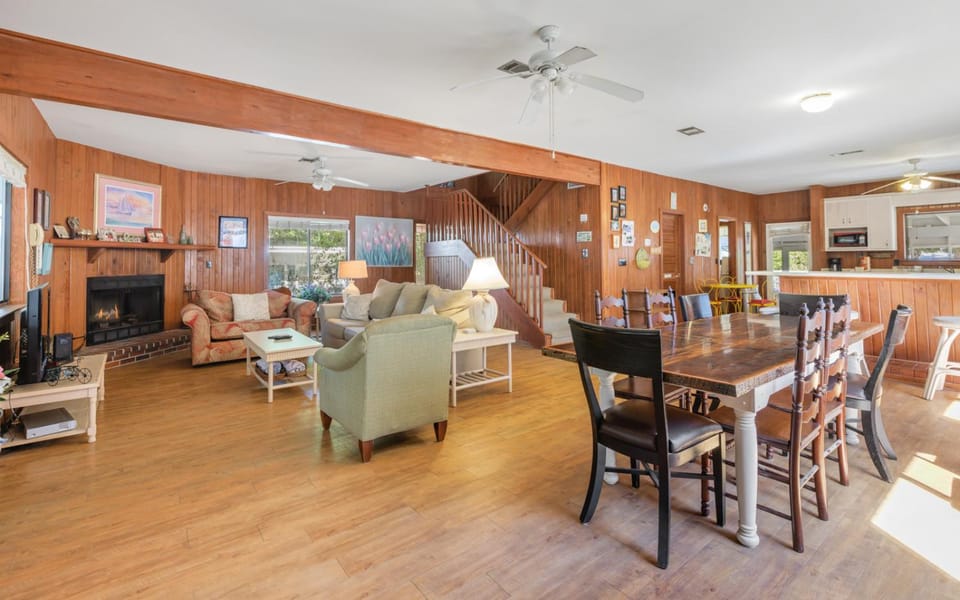 Salty Sisters by Oversee 30A House in South Walton County
