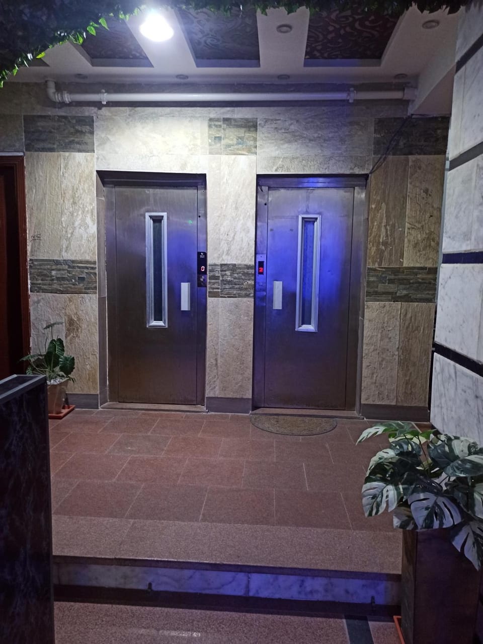 Kindly be informed that the building has strict security policy, registered guests only allowed and visits not allowed and marriage certificate is required, unique studio by the sea, between Hilton and four seasons in the heart of Alexandria, no view Apartment in Alexandria