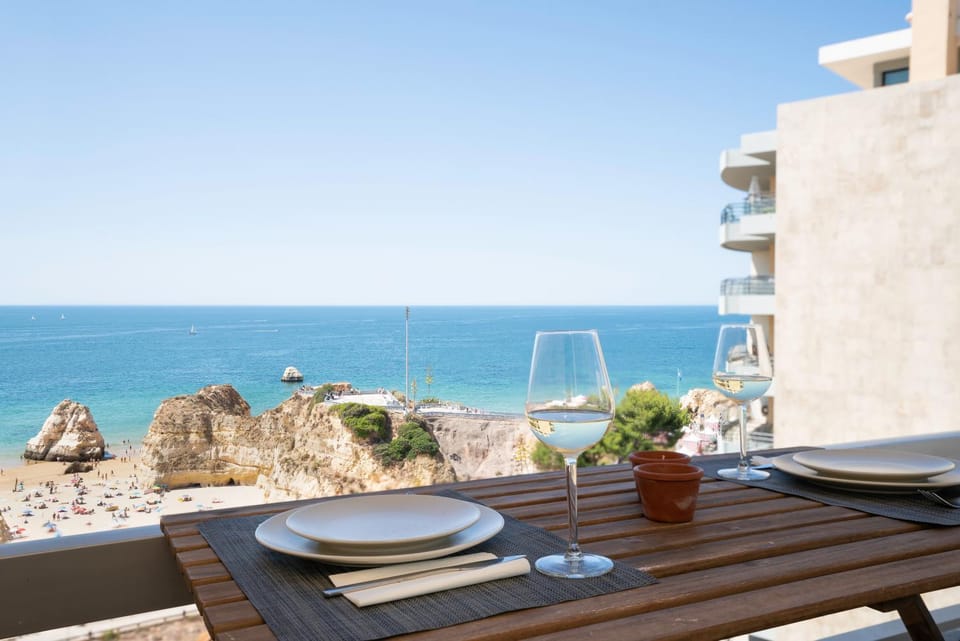 Day, Natural landscape, Balcony/Terrace, Dining area, Sea view