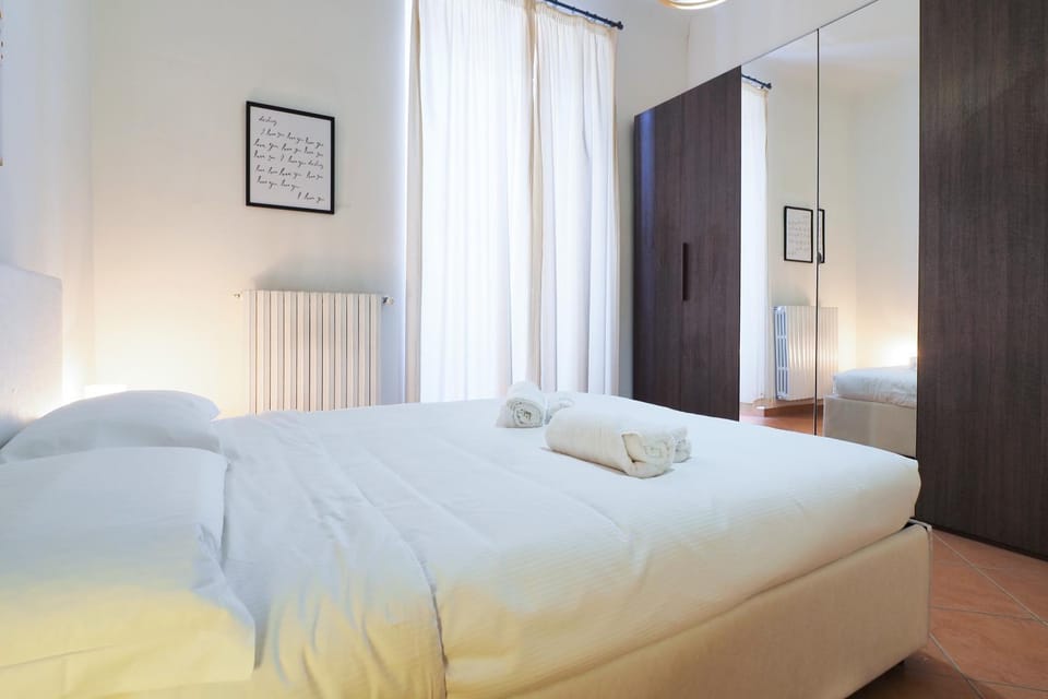 Bed, Photo of the whole room, Bedroom, towels, wardrobe