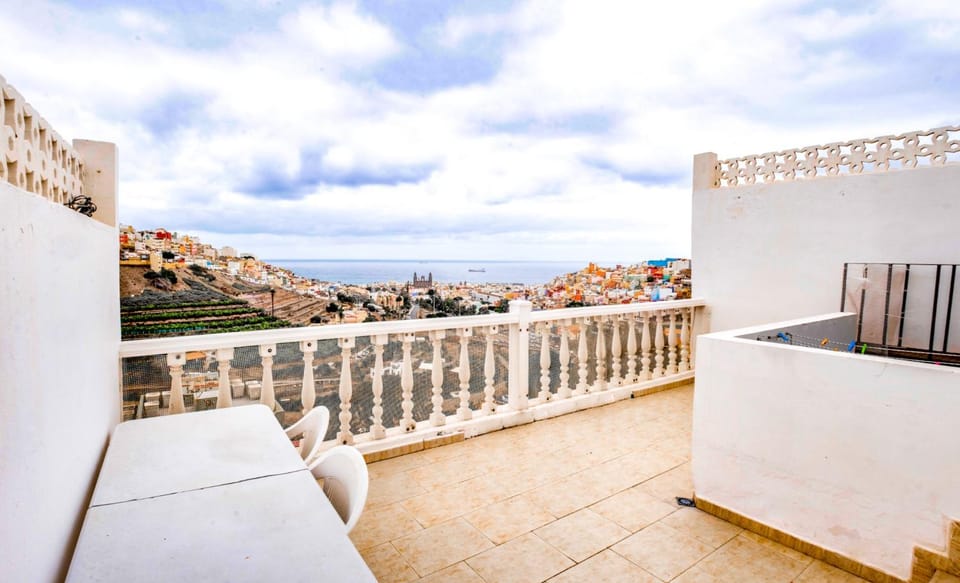 Apartamento en Las Palmas cerca de Vegueta con vistas Apartment in Las Palmas de Gran Canaria