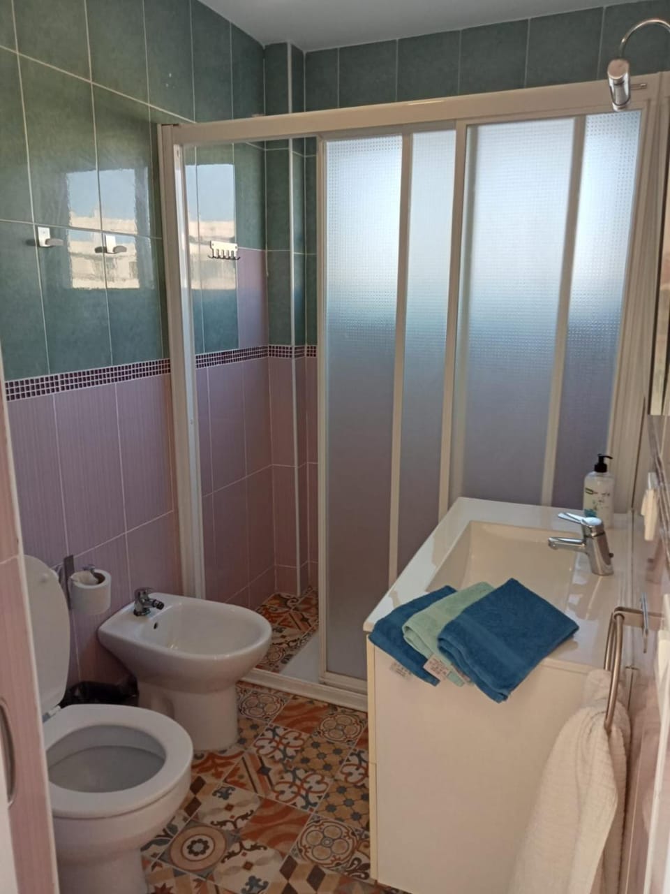 Bathroom, Living room
