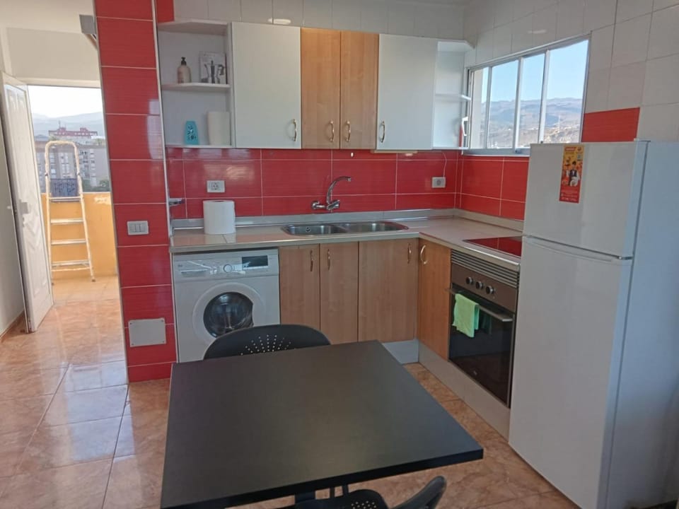 Kitchen or kitchenette, Living room