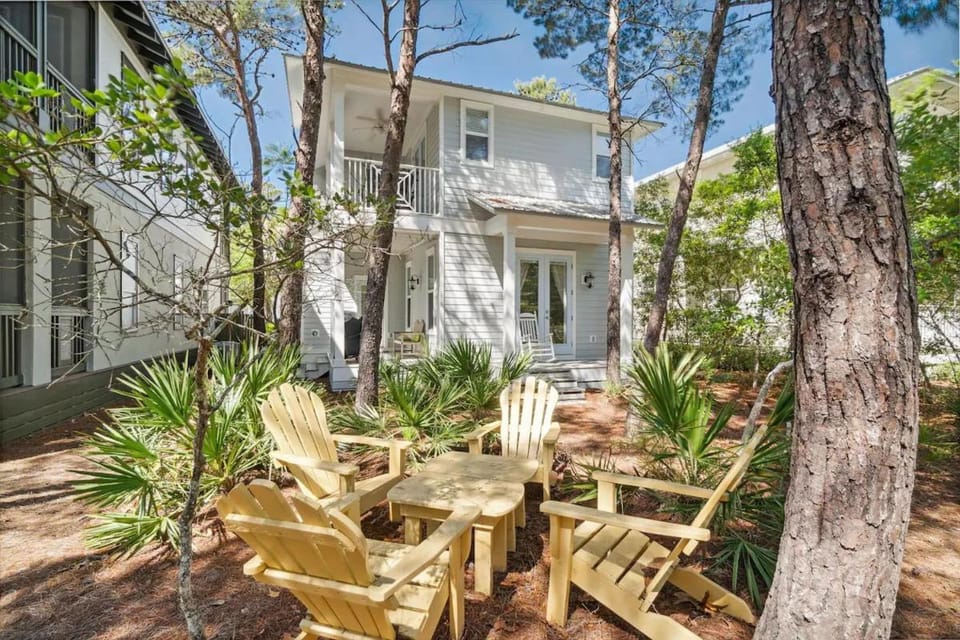 Sound Waves Getaways by Oversee 30A House in Rosemary Beach