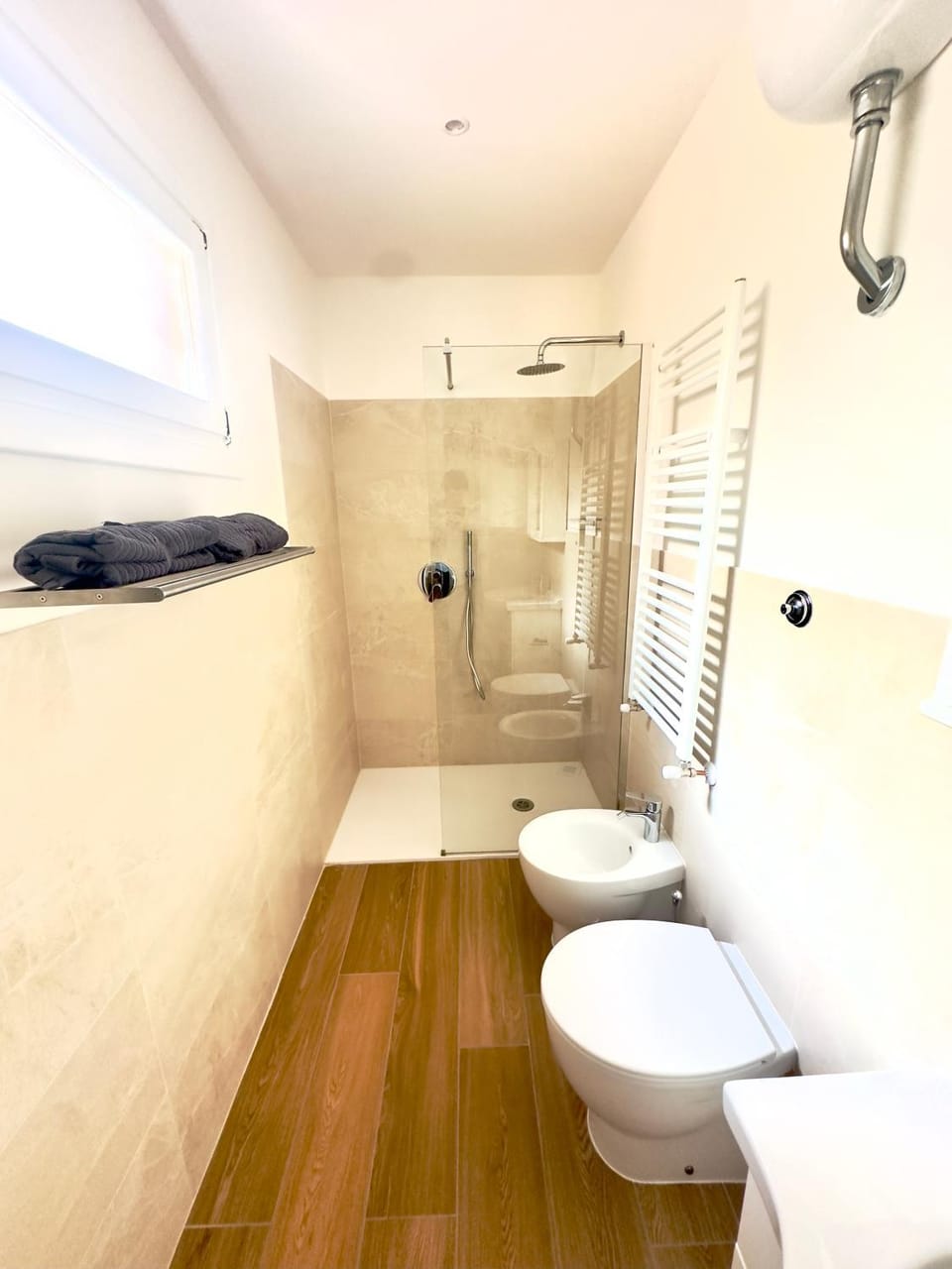 Shower, Toilet, Bathroom, towels, towels