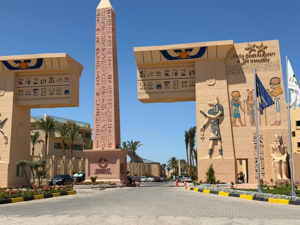 Stella de Mari chalet in Makadi with beach and pool view Apartment in Hurghada