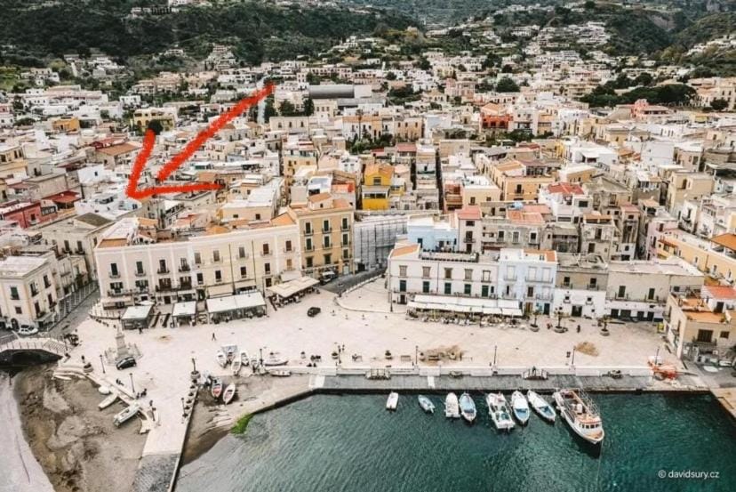 Via Roma 55 Apartment in Lipari