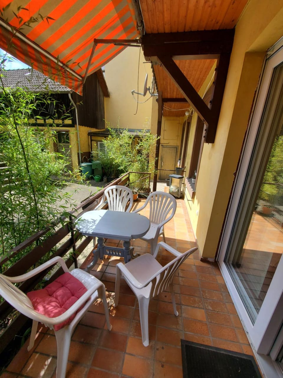 Zwei Zimmer im Stadt Altbau mit Balkon Apartment in Lahr