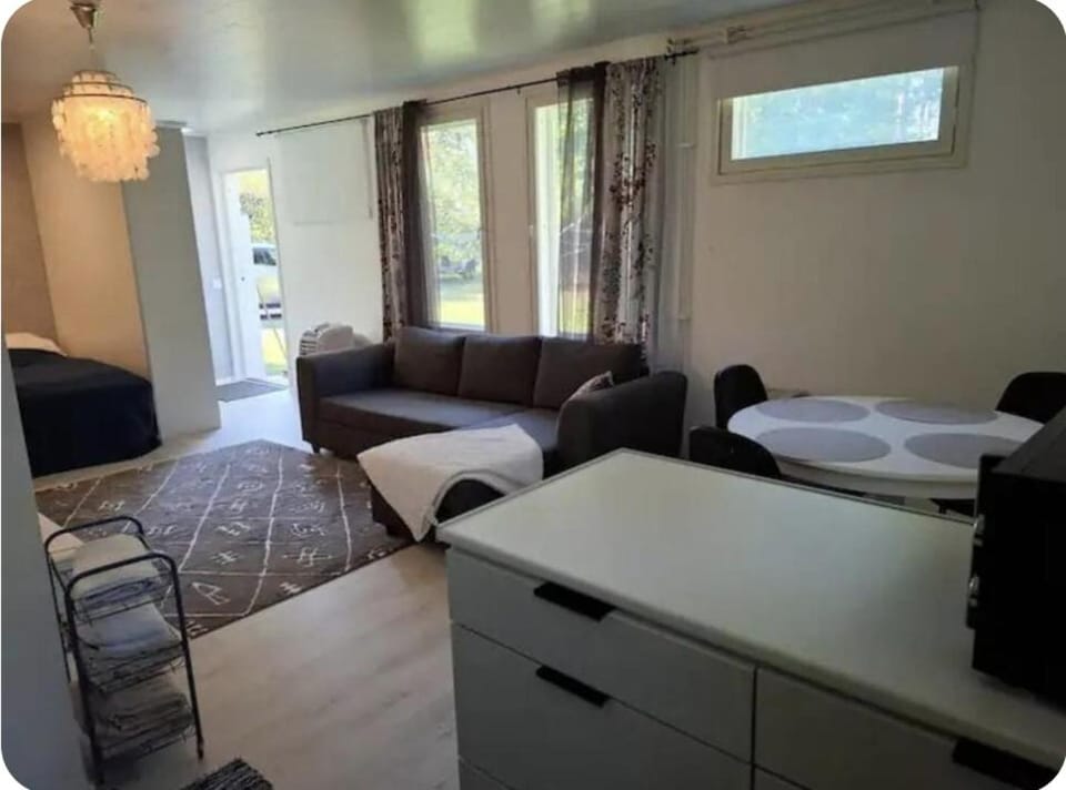 Lentokenttästudio, Oulu Airport studio Apartment in Finland