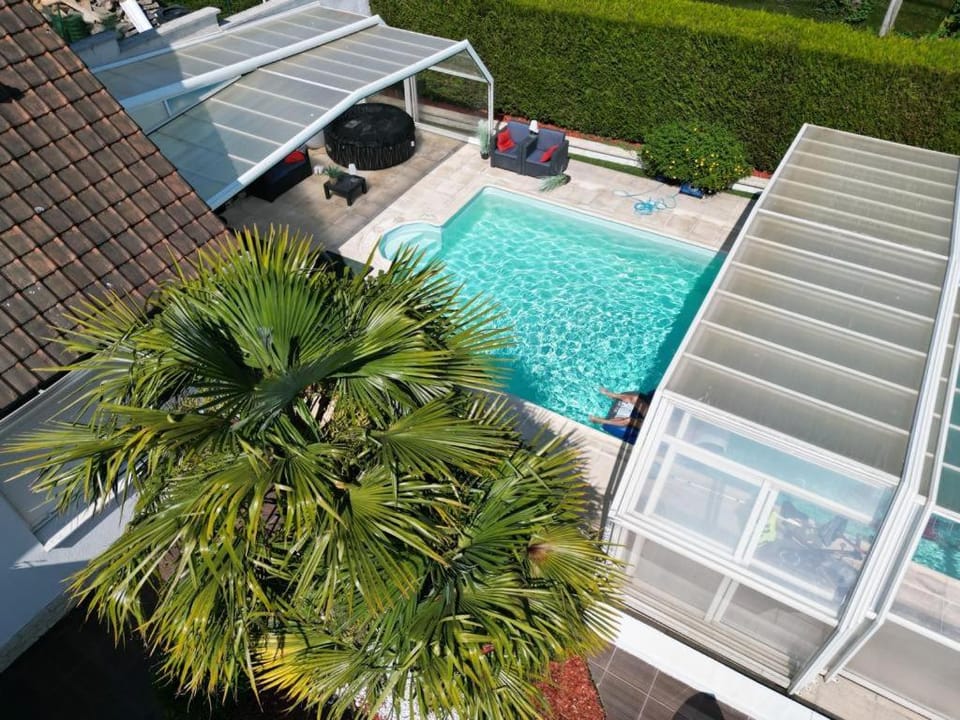 Gîte avec Piscine Couverte , Chauffée et jaccuzi House in Hauts-de-France