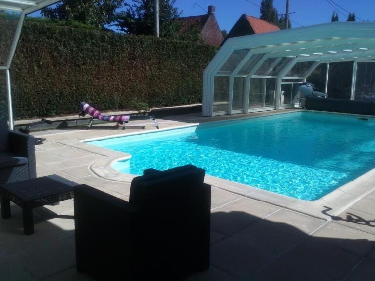 Gîte avec Piscine Couverte , Chauffée et jaccuzi House in Hauts-de-France