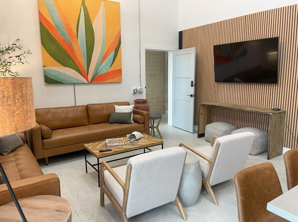 TV and multimedia, Living room, Seating area