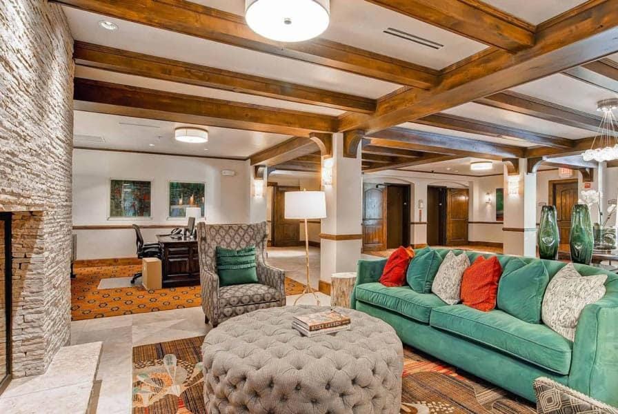 Ascent 201 by East West Hospitality Apartment in Avon