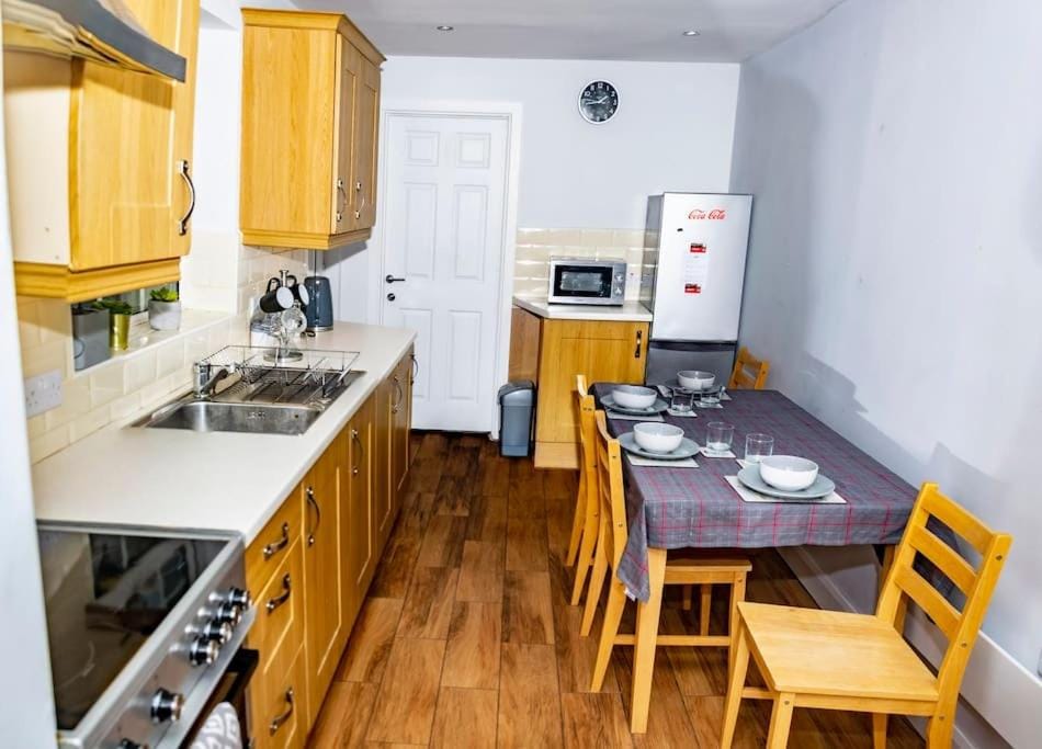 Centrally located 2 bedroom house with garden Apartment in Omagh