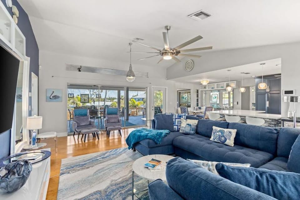 Coastal Escape House in St James City