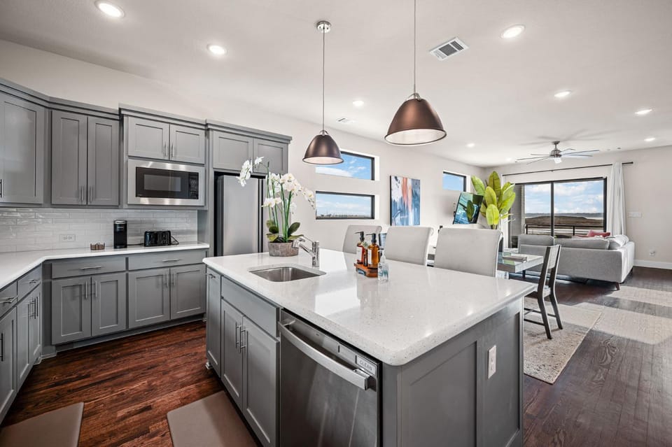 Modern 3BR Lake House in Rowlett House in Rowlett