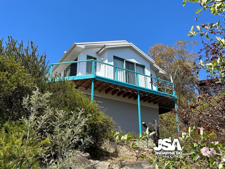 Property building, Garden, View (from property/room), Balcony/Terrace, Garden view