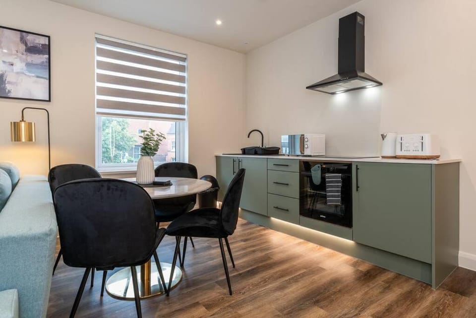 Kitchen or kitchenette, Dining area, oven, stove, toaster