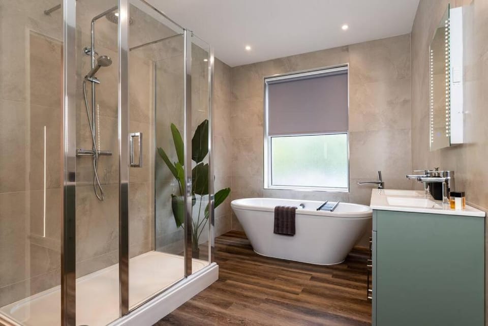 Shower, Bathroom, towels