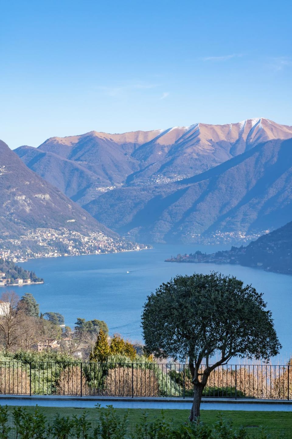 View (from property/room), Garden view, Lake view, Mountain view