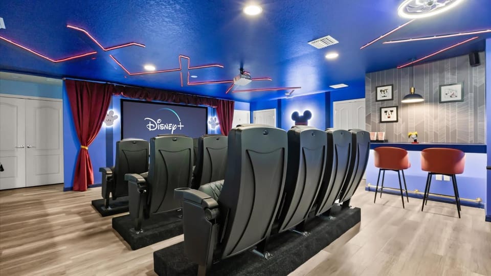 TV and multimedia, Seating area