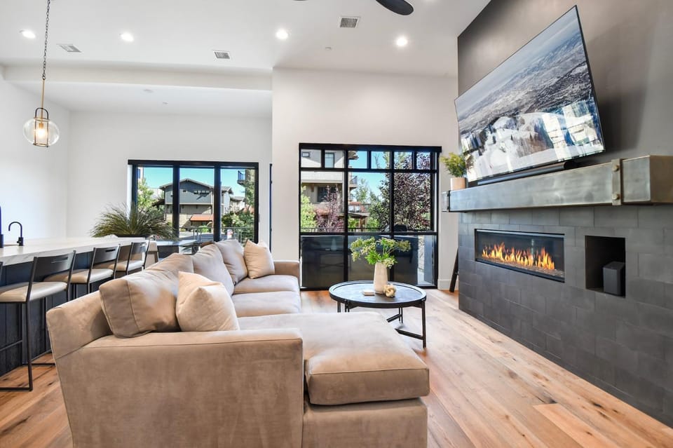 Easy Runaway at Canyons House in Wasatch County