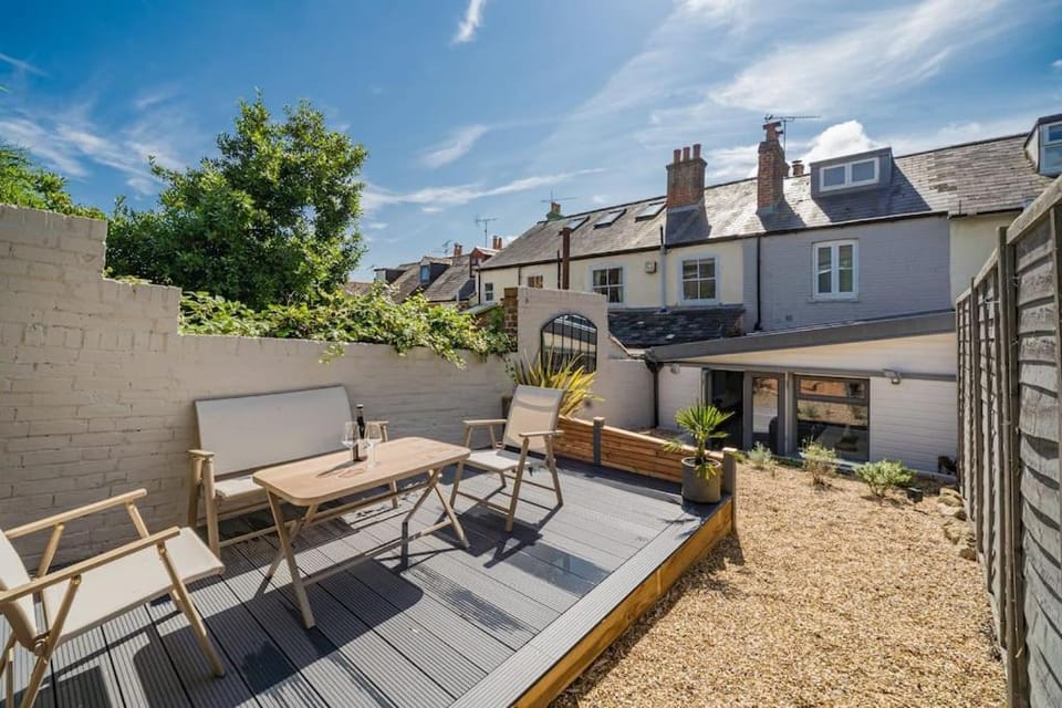 Patio, Garden, Garden, Balcony/Terrace, Garden view