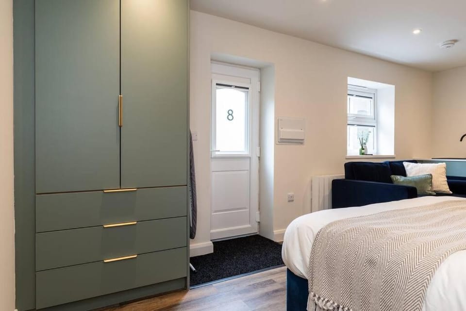 Bed, Bedroom, wardrobe