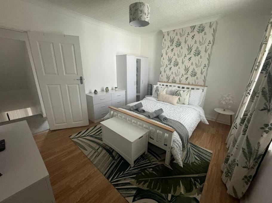 Lonsdale Terrace - 3 Bedrooms - Sleeps 6 Apartment in Allerdale District