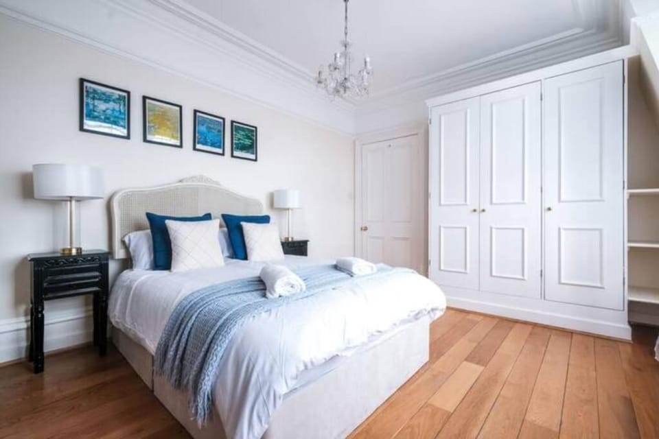 Harrods-Knightsbridge Flat in Central KB89 Apartment in City of Westminster