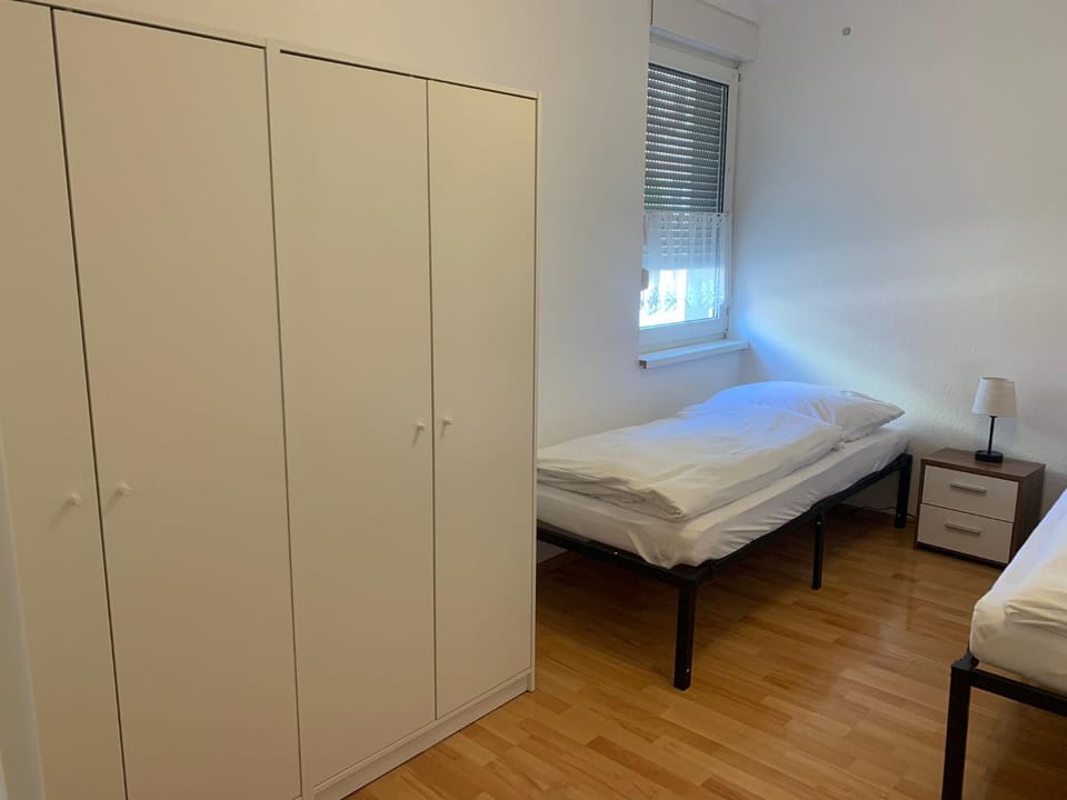 Bedroom, wardrobe