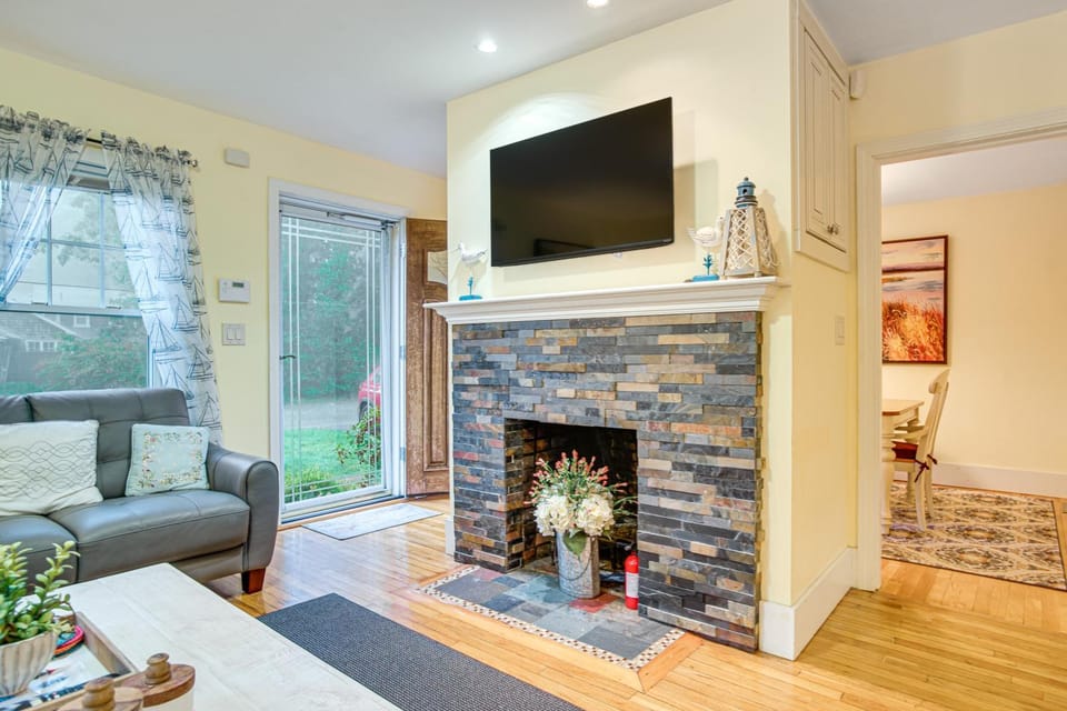 Beach Gear Provided! Harwich Port Family Escape House in Harwich