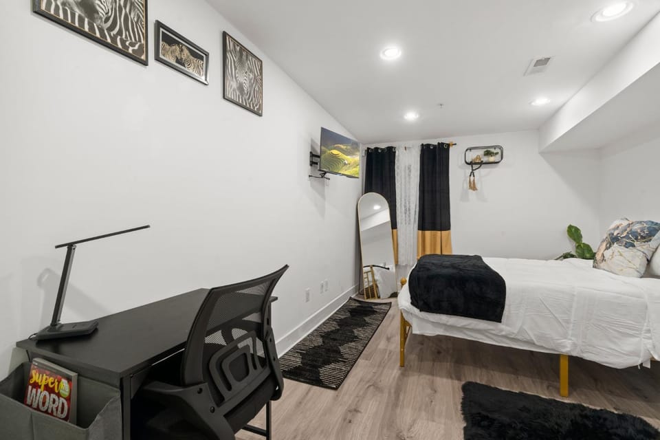 Bed, Bedroom