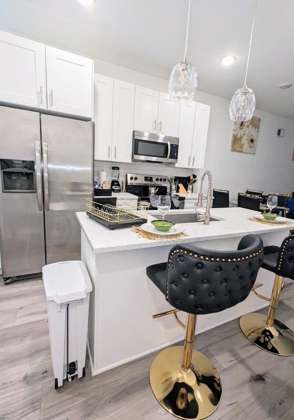 3BR-2BA Luxurious Green Oasis Private Backyard Patio Apartment in Philadelphia