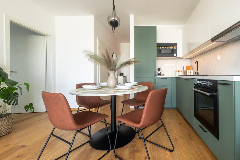 Kitchen or kitchenette, kitchen, kitchen