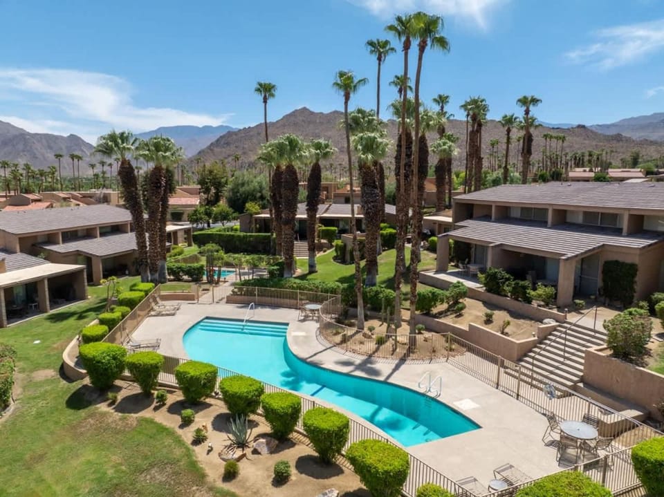 Day, Bird's eye view, Mountain view, Pool view, sunbed
