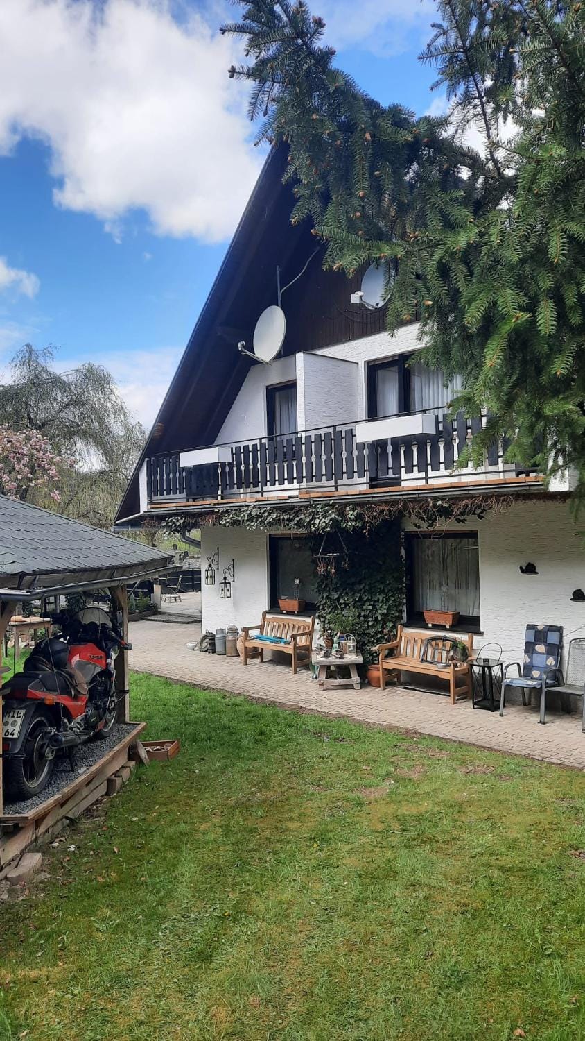 Property building, Spring, Day, Garden