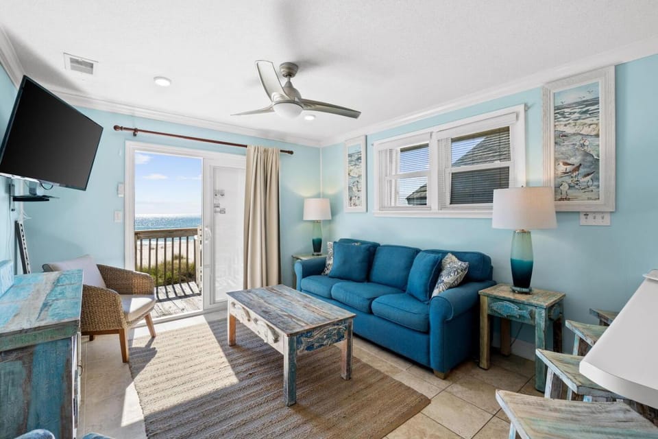 Sunflower 2, Beachfront Apt, pets allowed House in Saint George Island