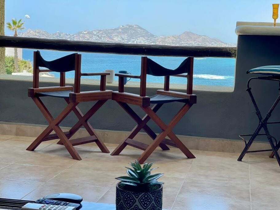 Natural landscape, View (from property/room), Balcony/Terrace, Seating area, Sea view