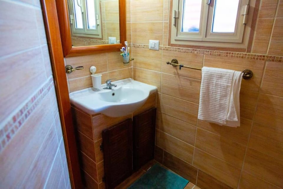 Top Floor Studio, Central & Quiet Apartment in Naples